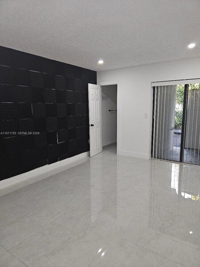 Photo - 20543 SW 92nd Ave