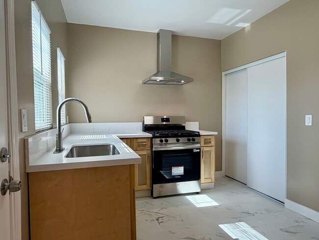 Photo - BELLA APARTMENTS: Beautiful Studio - 1 Bath Unit 6