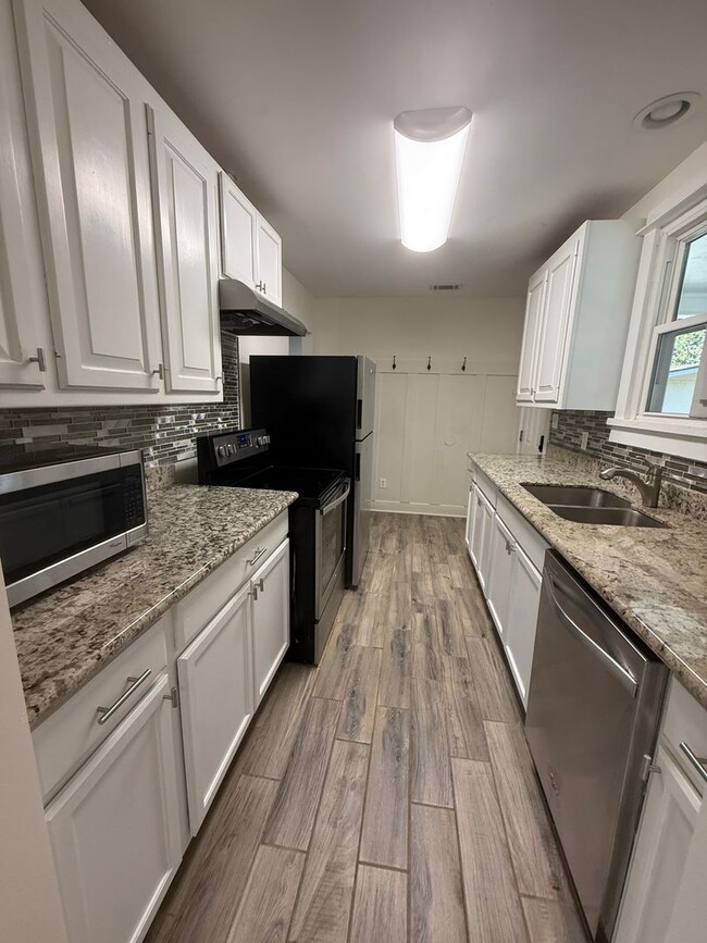 Photo - Updated Cottage Home in the Southdowns are...