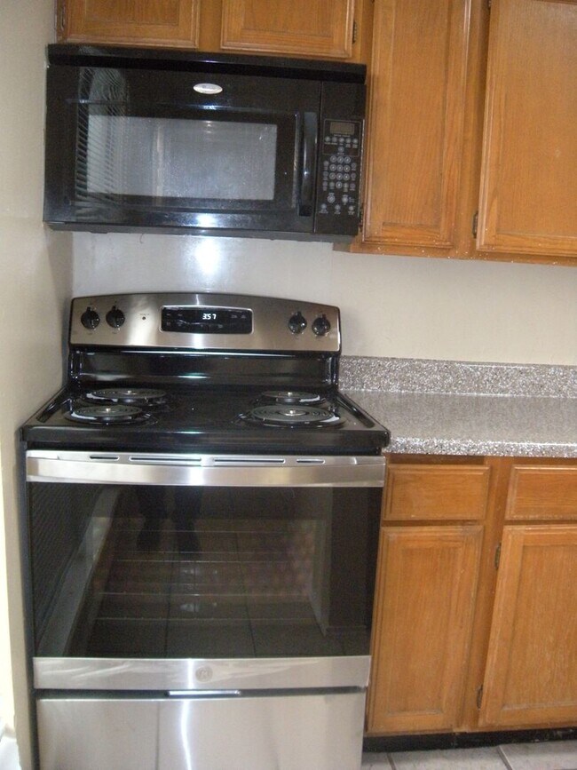 Photo - K632 - Twelve Oaks #304 Unidad 304