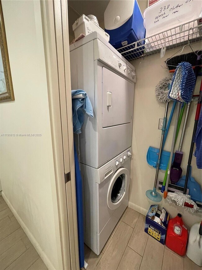 Photo - 251 Crandon Blvd Unit 338