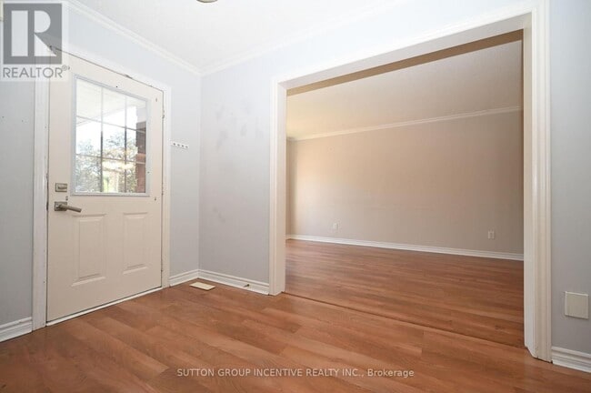 Photo - 14 Brown Wood Dr