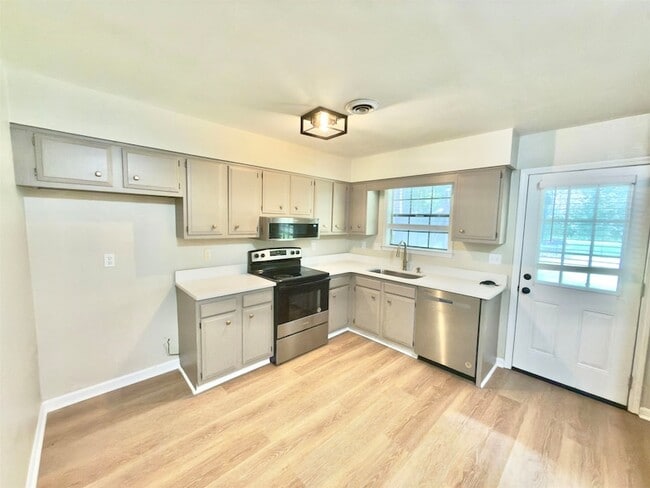 Photo - 379 Dove Valley Rd