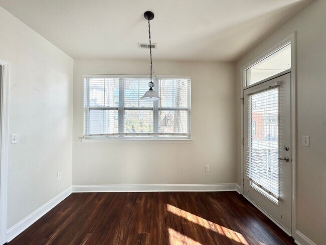 Photo - Stylish 1-Bedroom Corner Unit with Balcony – Minutes from Uptown Charlotte! Only $1,595!
