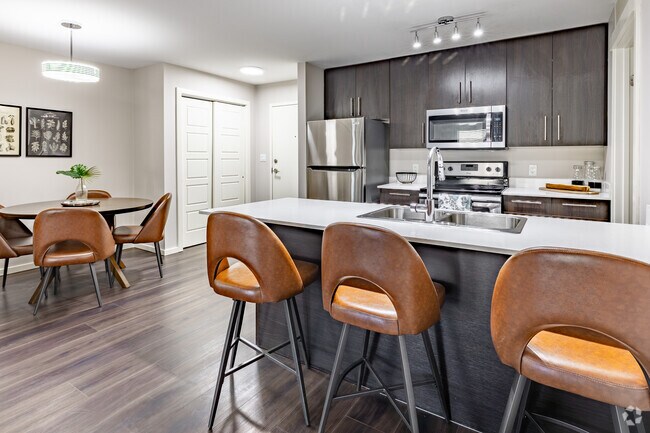 2BR, 2BA - Kitchen - Vista Apartments