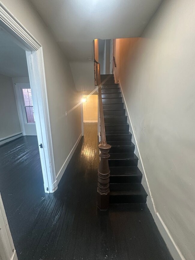 Photo - 409 Walnut St