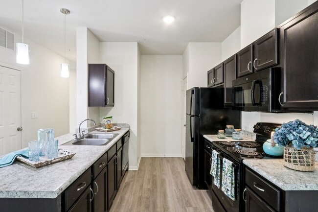 Fully Equipped Kitchen - Tuckaway Apartment Homes