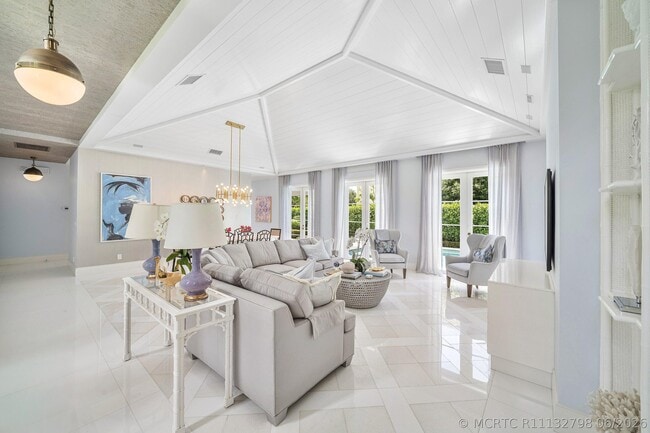 Building Photo - 106 Beachway Dr