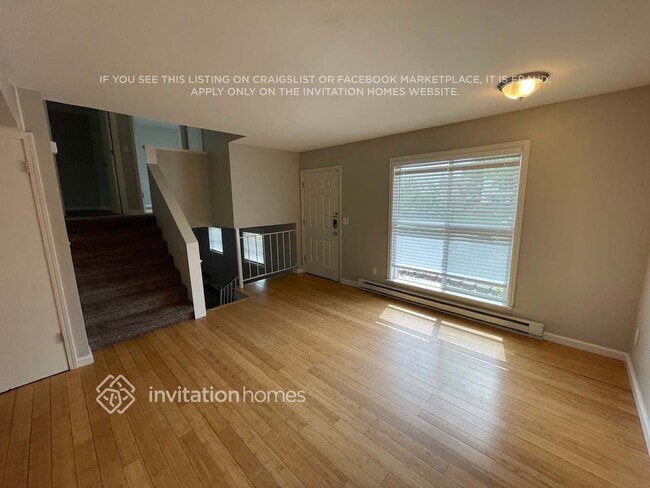 Photo - 9870 Steele St