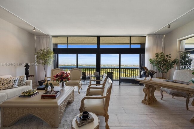 Photo - 2450 Presidential Way Unidad PH7