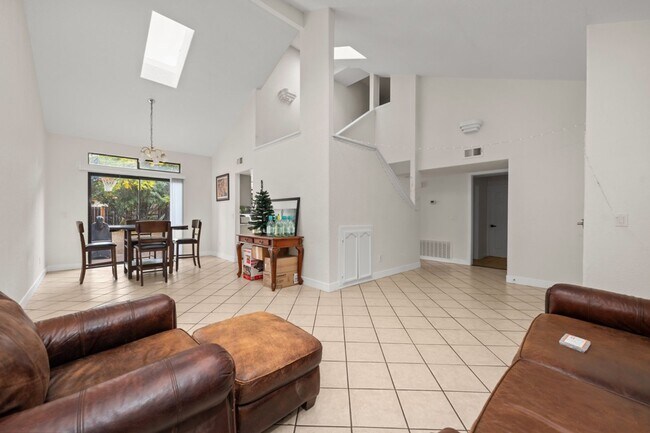 Photo - Spacious lot with no back house!