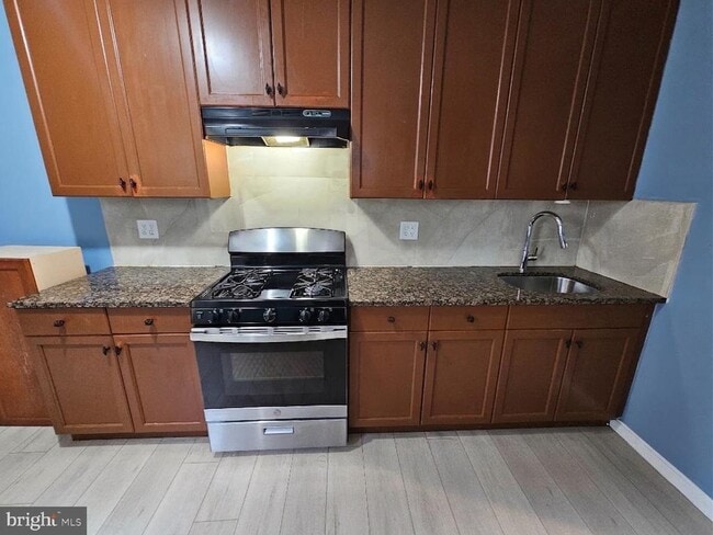 203 3rd St