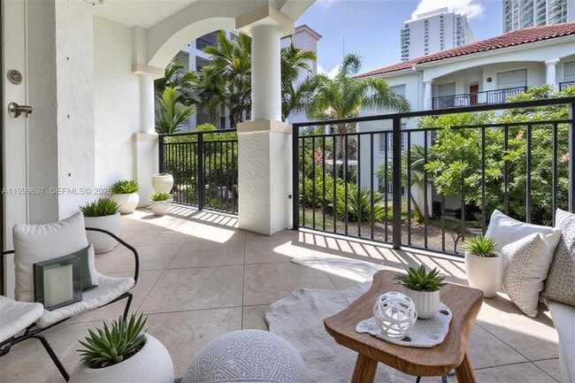 Photo - 3255 NE 184th St Unidad 12215