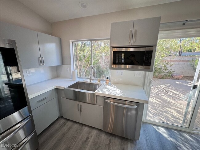 Photo - 10229 Anoka Ave