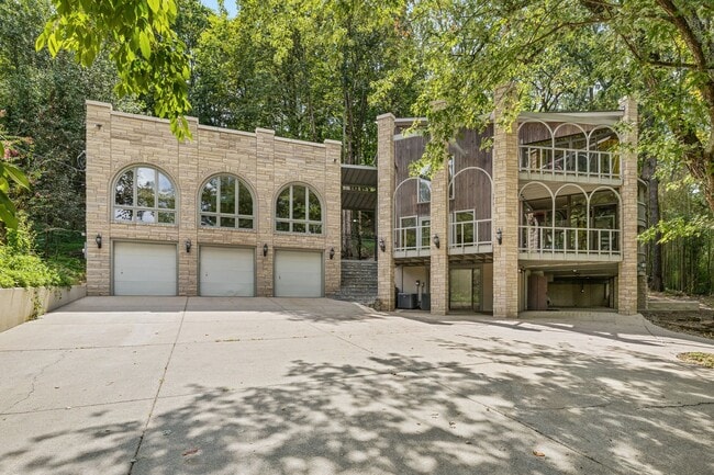 Photo - 5729 Stoneway Trail