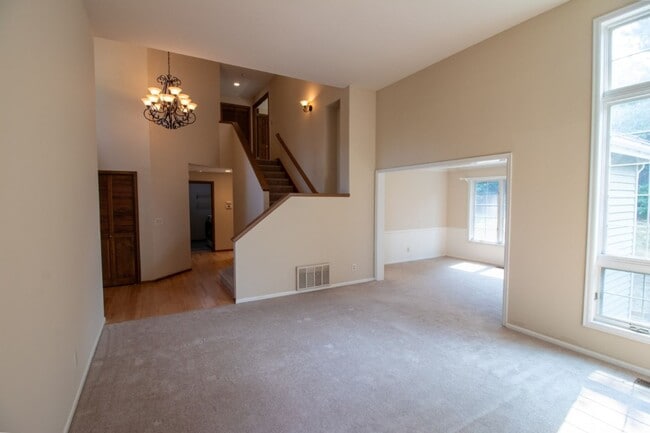 Photo - 3 Bd / 2.5 Ba Issaquah Home