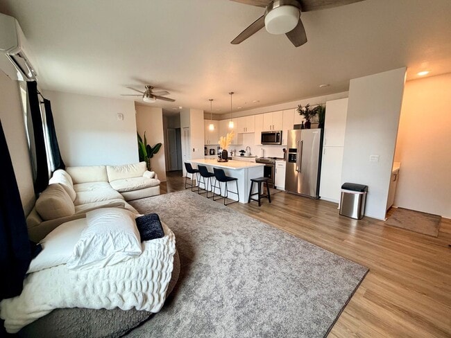 Photo - 1 Bedroom in Kaikea at Hoopili Available for Rent NOW!