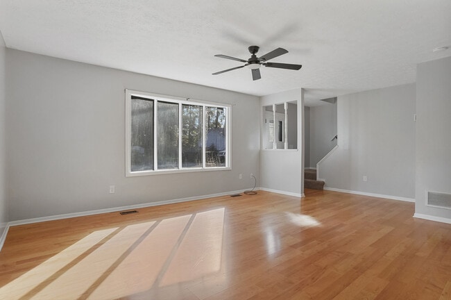 Photo - 5758 Beech Dr