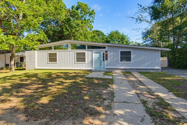 Photo - 908 Rock Creek Ave