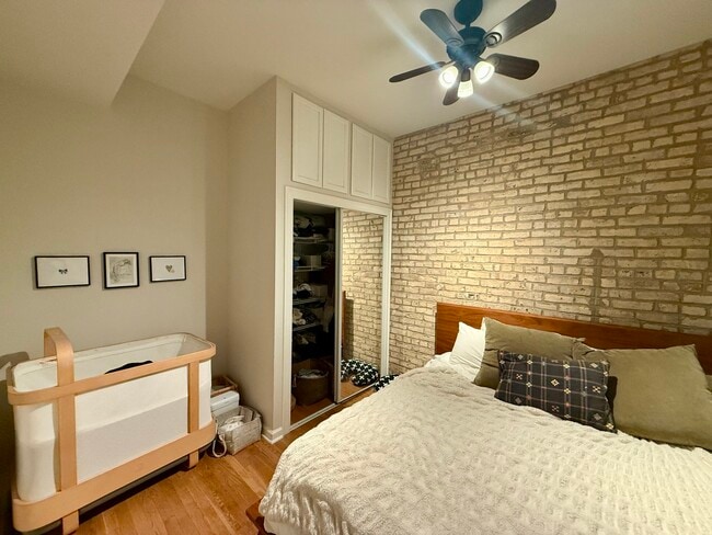 Photo - 1903 N Sheffield Ave Unit 2