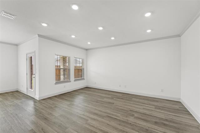 Photo - 544 Oak Crk Dr