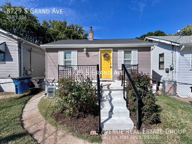 Building Photo - 8729 S Grand Ave