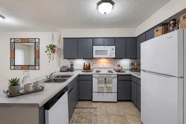 Photo - Cypress Pointe