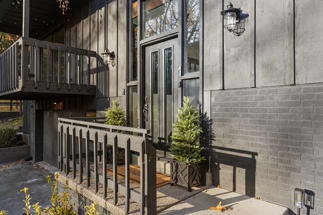 Photo - 1 Myrtle Hill Rd