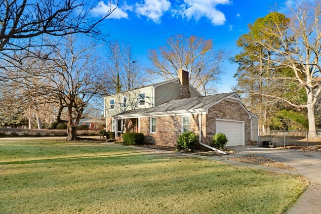 202 S Deluca Rd
