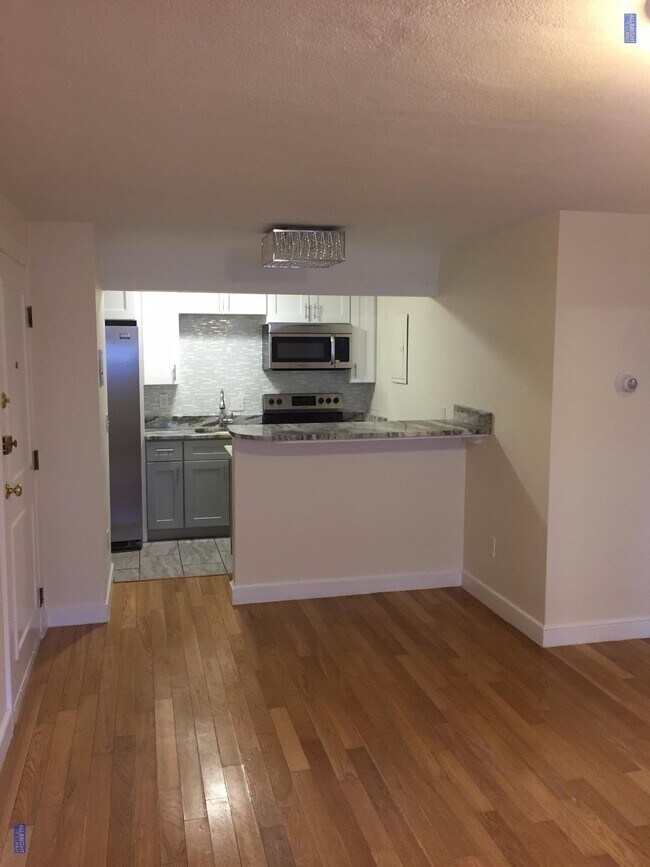 Photo - 12 Commonwealth Ct Unit 2