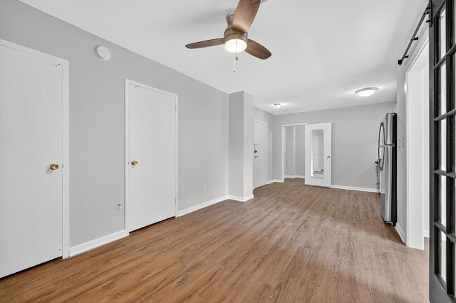 Photo - Short Term Lease Availble: Charming & Brig... Unit 548