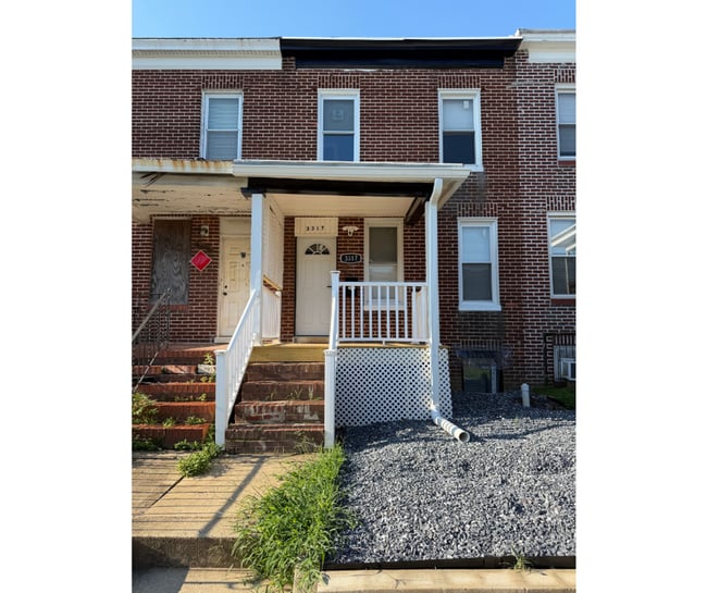 Building Photo - 3317 Ravenwood Ave Unit BB AVAILABLE PRIV/BATH $750 BB