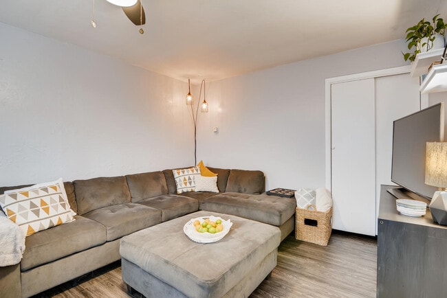 Photo - 6016 N Newark