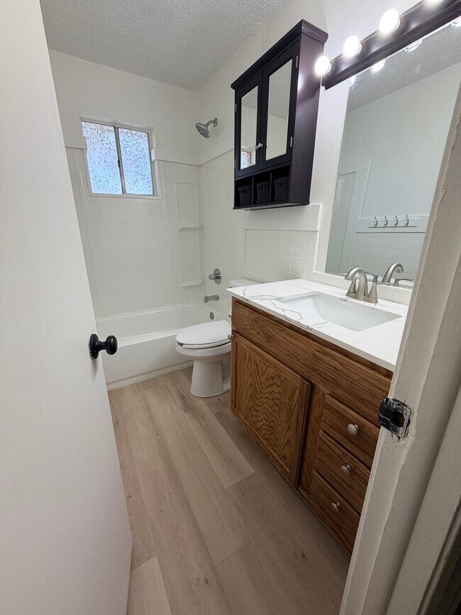 Photo - 2506 Jo Ave