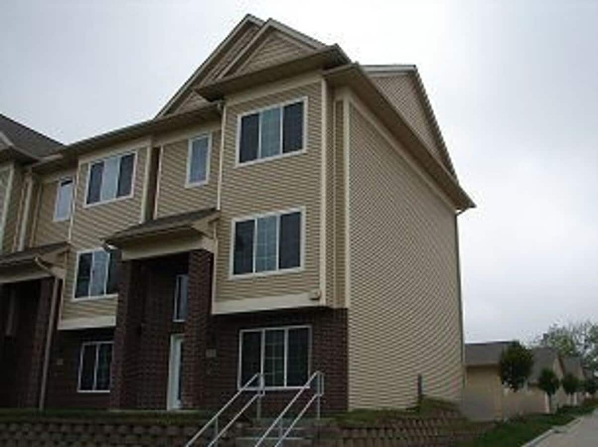 AVAILABLE 2026!! 2 Bedroom Condo - AVAILABLE 2026!! 2 Bedroom Condo