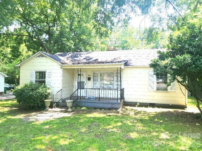 Building Photo - 206 N Cloudman St