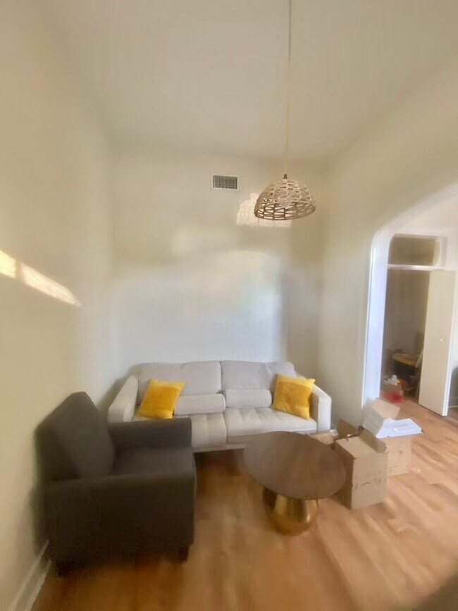 Photo - 1427 Church St Unit 4