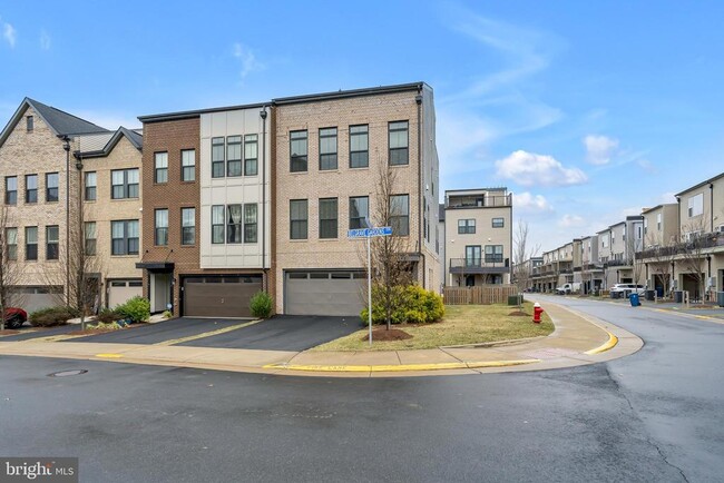 Photo - 42281 Belgrave Gardens Terrace Townhome