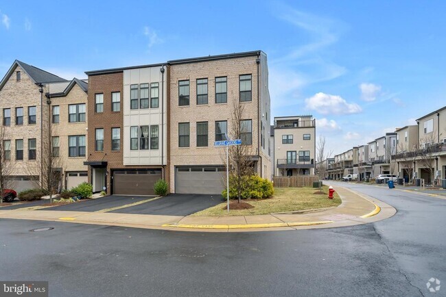 Building Photo - 42281 Belgrave Gardens Terrace Rental