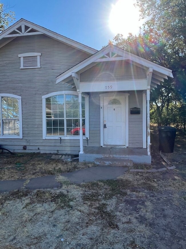 Building Photo - 759 Vine St Rental
