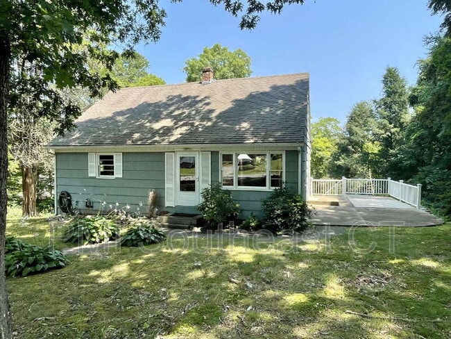 Building Photo - 46 Watrous Ave