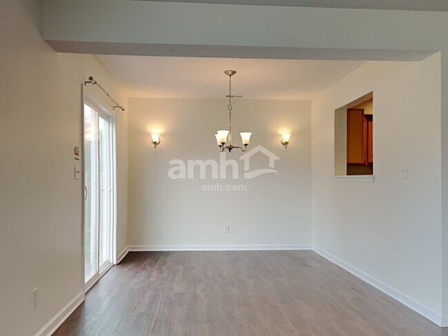 Photo - 16757 Yeoman Way