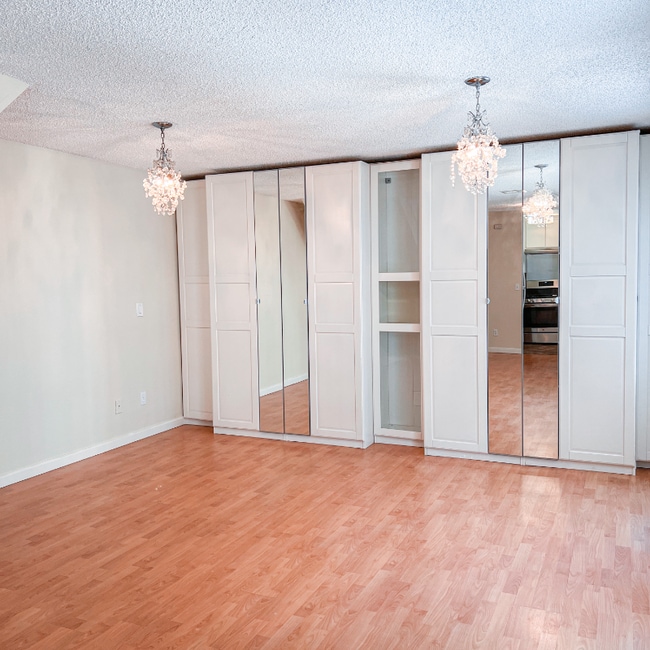 Photo - 657 W California Ave