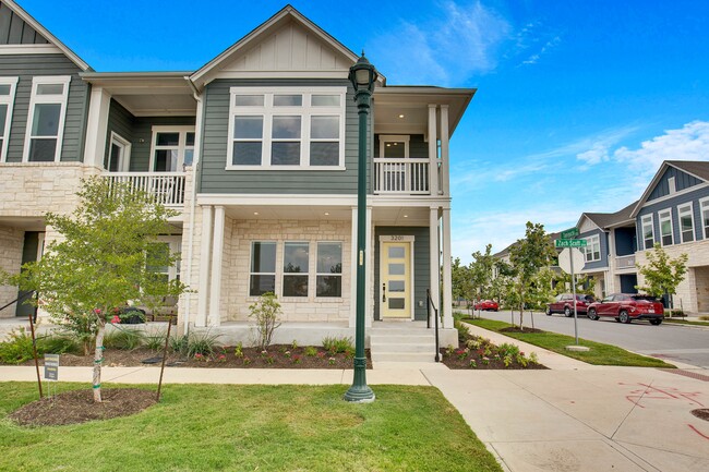 Building Photo - 3201 Zach Scott St