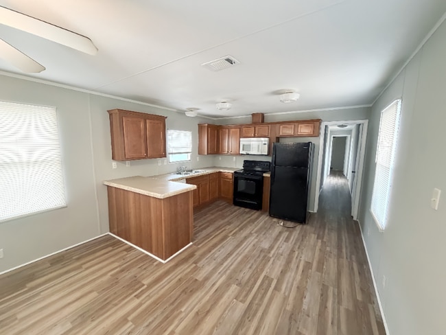 Photo - 110 N Michigan St