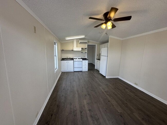 Photo - 2440 TX-16 Unidad 301