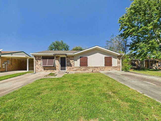 Building Photo - 102 Thompson Loop