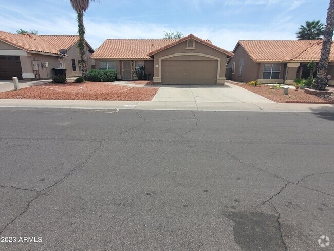 Building Photo - 7541 W Calavar Rd Rental