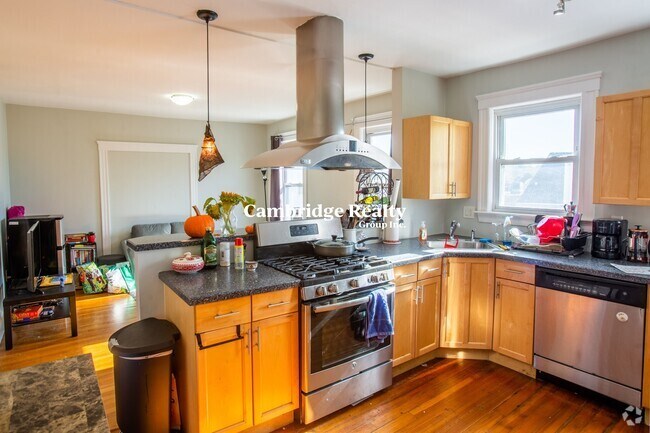 Building Photo - 6 Belmont St Unit 3 Rental