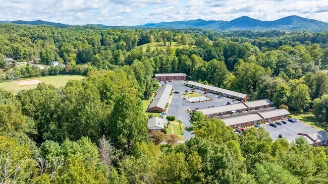 Photo - Meadowood Apartments